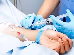 Tıbbi bakım ve asistans aileden birey evde bakım merkezinde profesyonelce sunulur.